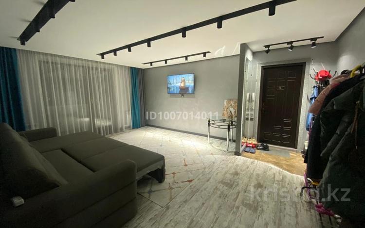 3-комнатная квартира · 70 м² · 6/9 этаж, Шакарима 42 — Валиханова за 39.5 млн ₸ в Семее — фото 2