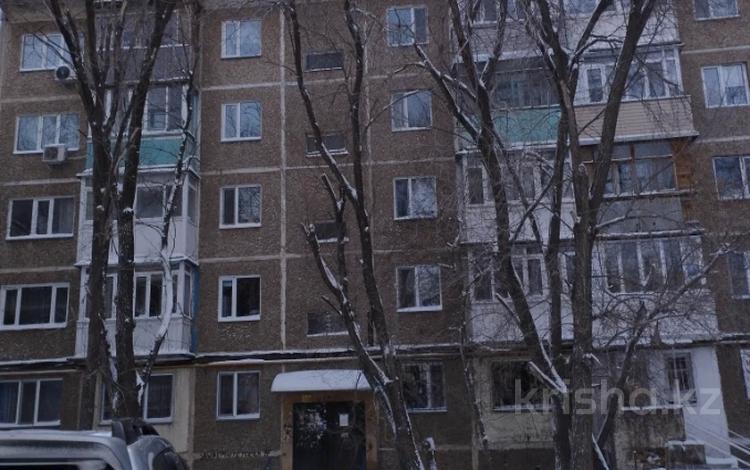 2-комнатная квартира · 47.8 м² · 5/5 этаж, мкр Юго-Восток, улица Университетская 17 за ~ 17.9 млн ₸ в Караганде, Казыбек би р-н — фото 2