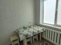 1-комнатная квартира, 30 м², 5/5 этаж посуточно, Астана 34 за 5 000 〒 в Аксу — фото 7