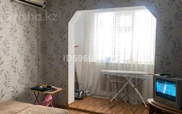 3-бөлмелі пәтер · 64 м² · 5/5 қабат, Мкр Верхний Отрар — ул Рыскулова уг Байтерекова, бағасы: 190 000 ₸ в Шымкенте, Туран р-н — фото 2