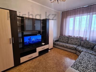 2-комнатная квартира · 65 м² · 12/16 этаж, Шахтеров 52 за 210 000 ₸ в Караганде, Казыбек би р-н