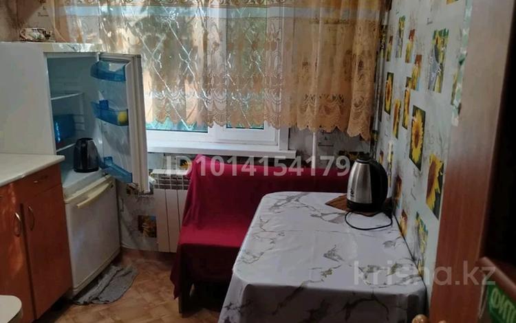 1-комнатная квартира · 37 м² · 1/5 этаж, Пришахтинск, Пришахтинск, 23й микрорайон 39 за 100 000 ₸ в Караганде, Алихана Бокейханова р-н — фото 2