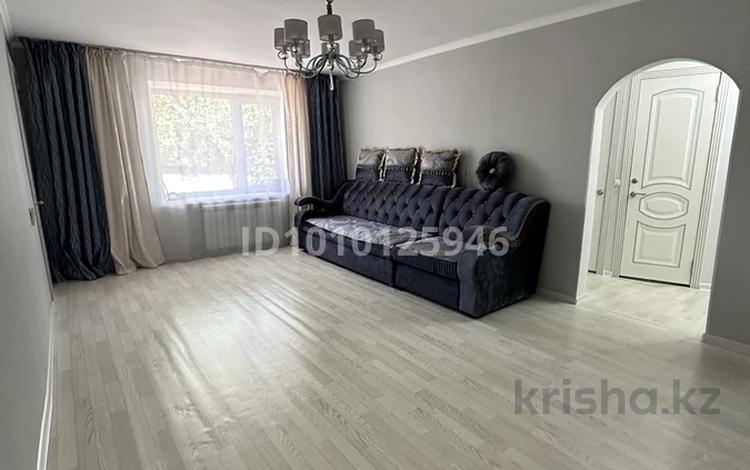 3-бөлмелі пәтер · 49.7 м² · 1/4 қабат, Мкр 1, бағасы: 25.5 млн ₸ в Конаеве — фото 4
