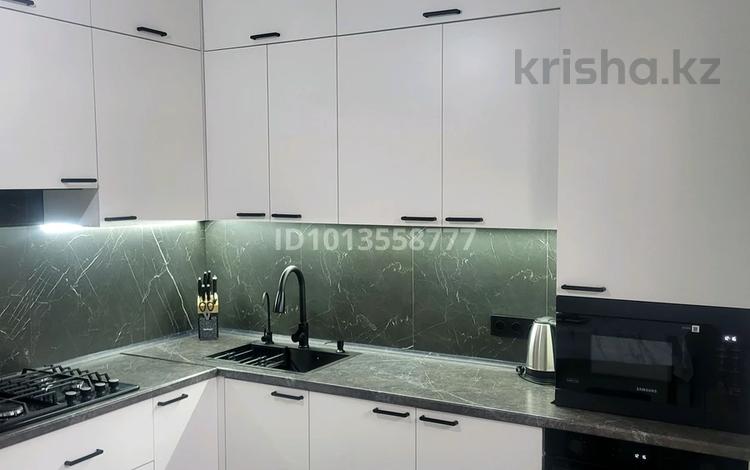 2-комнатная квартира · 50 м² · 2/5 этаж, 4имкр 5 за 27 млн ₸ в Есик — фото 2
