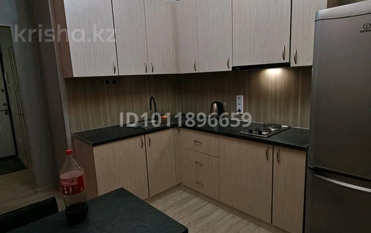 1-комнатная квартира · 42 м² · 13/13 этаж, Есенова 160/3 за 250 000 ₸ в Алматы, Жетысуский р-н — фото 2