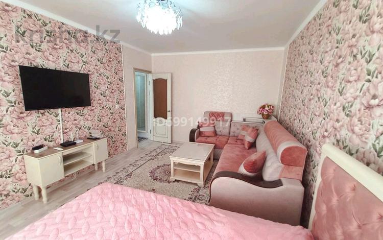 1-комнатная квартира · 48 м² · 1/5 этаж, 8 микрорайон 3 — ул Сейфулина за 8 000 ₸ в Таразе — фото 2