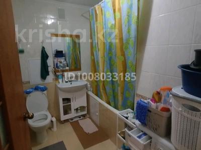 4-бөлмелі пәтер · 63 м² · 4/5 қабат, Махамбет Утемисов 128б, бағасы: 24 млн ₸ в Атырау, мкр Жилгородок
