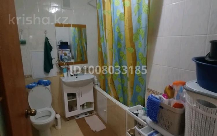 4-бөлмелі пәтер · 63 м² · 4/5 қабат, Махамбет Утемисов 128б, бағасы: 24 млн ₸ в Атырау, мкр Жилгородок — фото 2