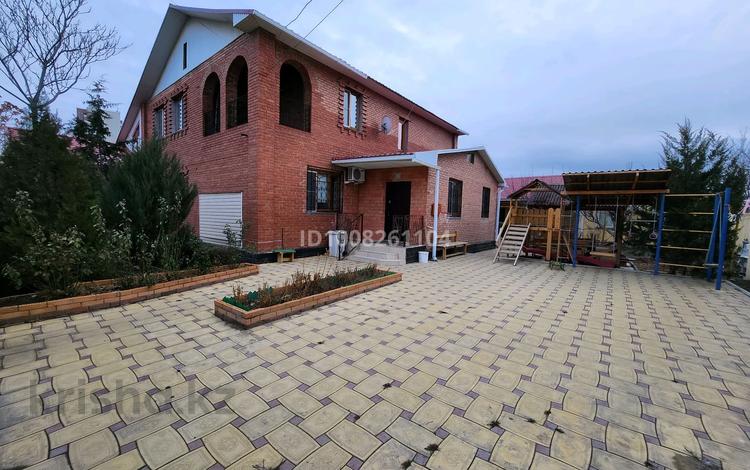 Отдельный дом · 7 комнат · 300 м² · , мкр Каспий, Пушкин 231 за 69 млн ₸ в Атырау — фото 4