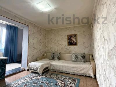 2-бөлмелі пәтер · 52 м² · 4/4 қабат, Туркестанкая 2/7, бағасы: 200 000 ₸ в Шымкенте, Аль-Фарабийский р-н