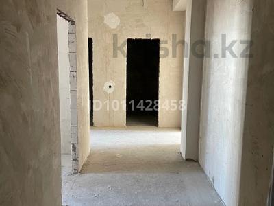2-бөлмелі пәтер · 67.3 м² · 3/9 қабат, Нұрсая ш/а., Султан Бейбарыс 437 — Школа СТГ, бағасы: 25 млн ₸ в Атырау, мкр Нурсая