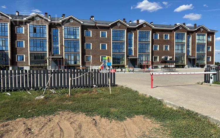 2-бөлмелі пәтер · 75.5 м² · 3/3 қабат, Бисена Жумагалиева 55, бағасы: 35 млн 〒 в Уральске — фото 2