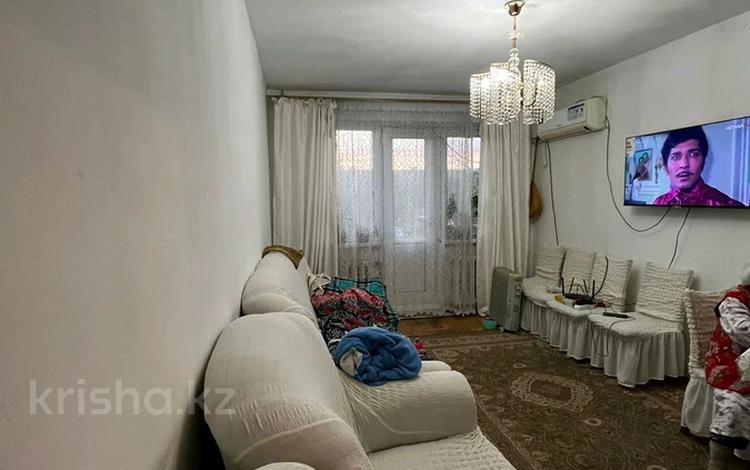 2-комнатная квартира, 45 м², 3/5 этаж, ул. Айбергенова за 13 млн 〒 в Шымкенте, Аль-Фарабийский р-н — фото 2