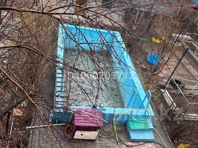 Жеке үй · 5 бөлме · 200 м² · 6 жүзд., Ақжар ш/а., Мкр Акжар,Малинка 24 — Ниже Джандосова,возле магазина «Береке», бағасы: 70 млн ₸ в Алматы, Наурызбайский р-н