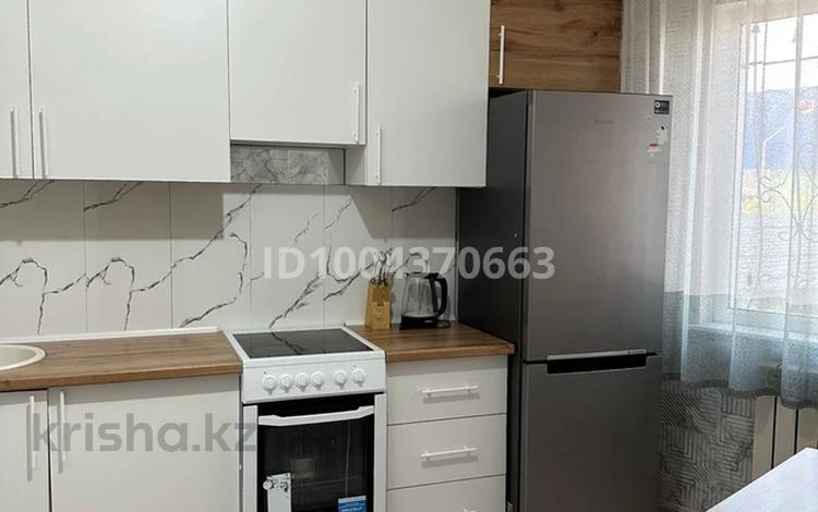 1-комнатная квартира · 40 м² · 1/6 этаж, Микрорайон Каратал 6а — Назарбаева - Жансугурова за 12 000 ₸ в Талдыкоргане — фото 2