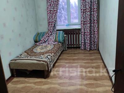 2-комнатная квартира · 45 м² · 4/4 этаж, Ленина. 36 — Магазин юность за 100 000 ₸ в Алтае