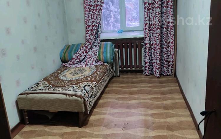 2-комнатная квартира · 45 м² · 4/4 этаж, Ленина. 36 — Магазин юность за 100 000 ₸ в Алтае — фото 2