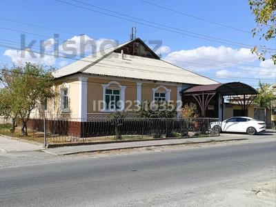 Часть дома · 6 комнат · 288 м² · 12.5 сот., Жамбул 75 — улица байтасова за 39 млн 〒 в Туркестане