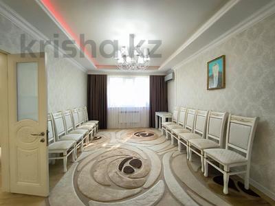4-комнатная квартира · 124.3 м² · 3/5 этаж, Бокенбай батыра за 38.7 млн ₸ в Актобе, мкр Авиатор
