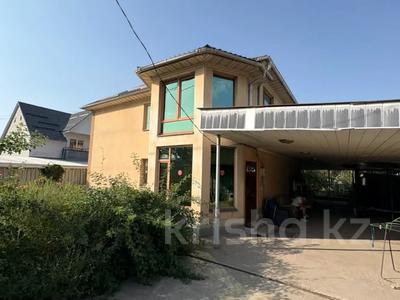 Отдельный дом · 6 комнат · 200 м² · 10 сот., Рыскулова 12 за 110 млн ₸ в Кыргауылдах