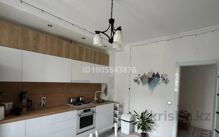 2-комнатная квартира · 70 м² · 1/4 этаж, мкр Нурсая, Мкр. Нурсая 13 за 28.5 млн 〒 в Атырау — фото 2