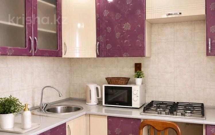 3-бөлмелі пәтер · 74.5 м² · 5/10 қабат, Қонаев ш/а. 67/1, бағасы: 24 млн ₸ в Уральске, мкр Кунаева — фото 2