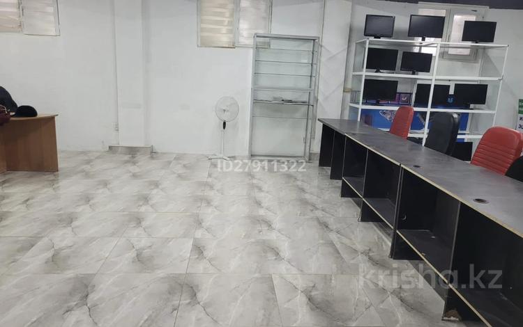 Еркін, кеңселер, дүкендер мен бутиктер, қоймалар · 200 м², бағасы: 500 000 ₸ в Актау, 31А мкр — фото 28
