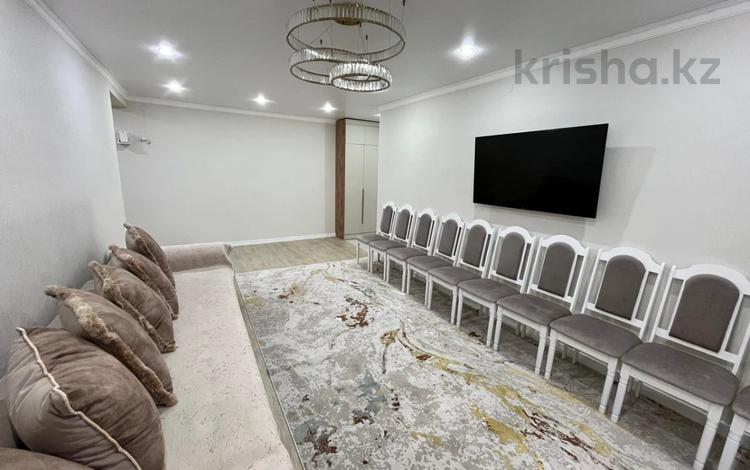 3-комнатная квартира · 102 м² · 3/5 этаж, 35 квартал 16 за 67 млн ₸ в Семее — фото 8