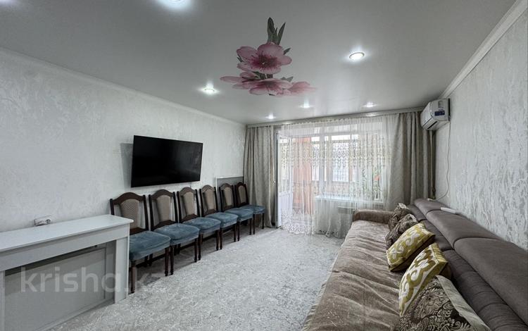 3-комнатная квартира · 60.1 м² · 3/5 этаж, Иртышская 9 — проспект Ауэзова за 29.5 млн ₸ в Семее — фото 2