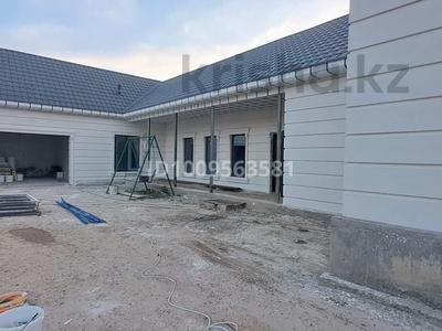 Жеке үй · 7 бөлме · 400 м² · 8 жүзд., мкр Балауса, Улица Куттыгул Мусагалиев, 5 5, бағасы: 77 млн ₸ в Атырау