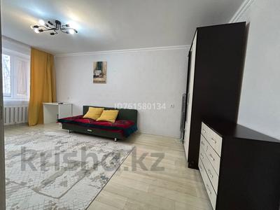 1-комнатная квартира · 30 м² · 1/5 этаж, мкр 8, Абулхаир хана 60/2 — Абулхаир хана, 101стр.бр, ул.бр.Жубановых за 150 000 ₸ в Актобе