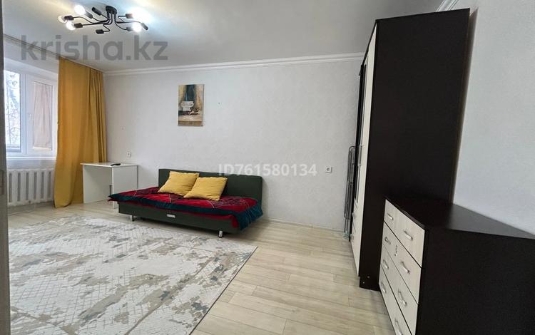 1-комнатная квартира · 30 м² · 1/5 этаж, мкр 8, Абулхаир хана 60/2 — Абулхаир хана, 101стр.бр, ул.бр.Жубановых за 150 000 ₸ в Актобе — фото 2