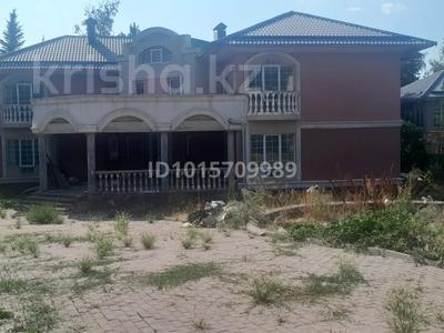 Жеке үй · 11 бөлме · 880 м² · 15 жүзд., Көктөбе ш/а., Кыз Жибек 182, бағасы: 550 млн ₸ в Алматы, Медеуский р-н