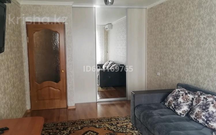 1-комнатная квартира · 43 м² · 5/10 этаж, мкр Женис 7/1 за 130 000 ₸ в Уральске — фото 2