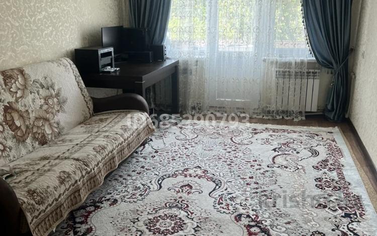 3-бөлмелі пәтер · 60 м² · 5/5 қабат, 11-й микрорайон, 11-й микрорайон, бағасы: 18 млн ₸ в Шымкенте, Енбекшинский р-н — фото 2