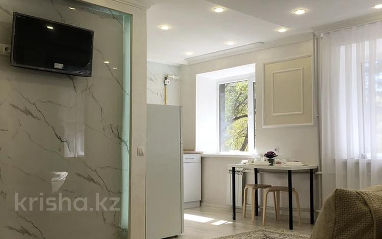 3-комнатная квартира · 63 м² · 2/5 этаж, мкр Новый Город, Бухар жырау 44 за 18 000 ₸ в Караганде, Казыбек би р-н — фото 2