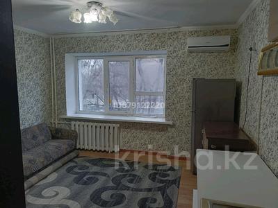 1-комнатная квартира, 18 м², 2/5 этаж помесячно, Азаттык 67А за 70 000 〒 в Атырау
