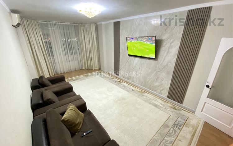 2-комнатная квартира · 65 м² · 9/9 этаж, Сатпаева 5Б за 250 000 ₸ в Атырау — фото 2