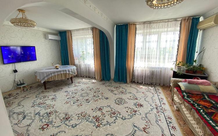 3-комнатная квартира · 83.7 м² · 4/5 этаж, мкр. Алмагуль, ул. Адмирал Лев Владимирский 100 100 за 21 млн ₸ в Атырау — фото 2