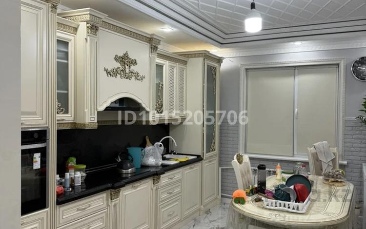 3-комнатная квартира · 100 м² · 12/16 этаж, мкр. Алмагуль 18 — рядом есть школа, поликлиника за 30 млн ₸ в Атырау — фото 2