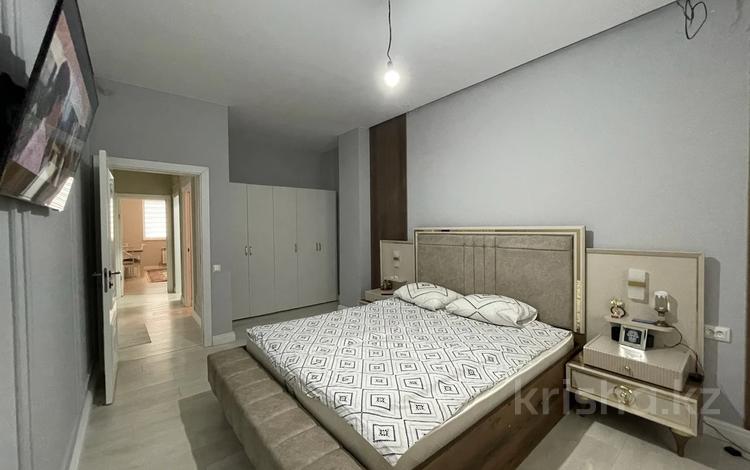 2-бөлмелі пәтер · 75 м² · 2/11 қабат, 17-ш/а. 43 — Актау палаз, бағасы: 250 000 ₸ в 17-й мкр — фото 2
