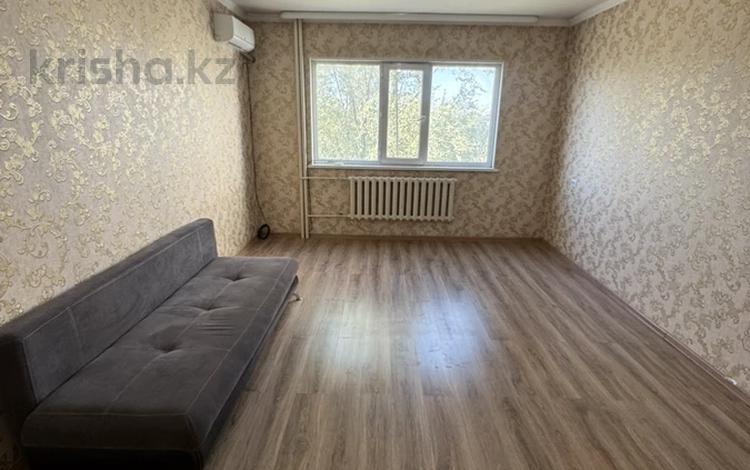 2-комнатная квартира · 65 м² · 3/9 этаж, мкр Нурсат 131 за 150 000 ₸ в Шымкенте, Каратауский р-н — фото 2
