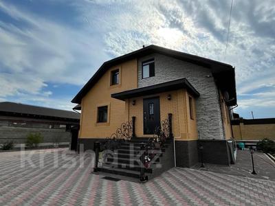 Отдельный дом · 9 комнат · 286.3 м² · 10 сот., мкр Городской Аэропорт 8 за 155 млн ₸ в Караганде, Казыбек би р-н