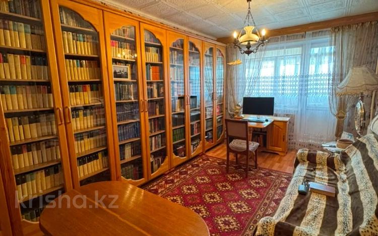 3-комнатная квартира · 70 м² · 2/10 этаж, Шакарима Кудайбердиева 6 за 26 млн ₸ в Павлодаре — фото 2