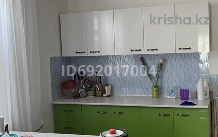 Отдельный дом · 4 комнаты · 80 м² · 8 сот., Р.Рахимбекова 2 — Рядом с больницой за 14.5 млн 〒 в Жансугурове — фото 3