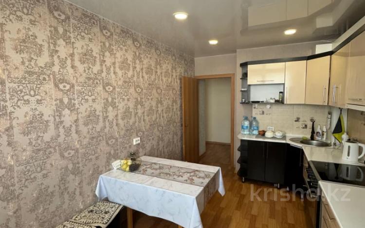 3-бөлмелі пәтер · 83 м² · 5/5 қабат, Кокжал Барака 2/1, бағасы: 30.2 млн ₸ в Усть-Каменогорске — фото 2