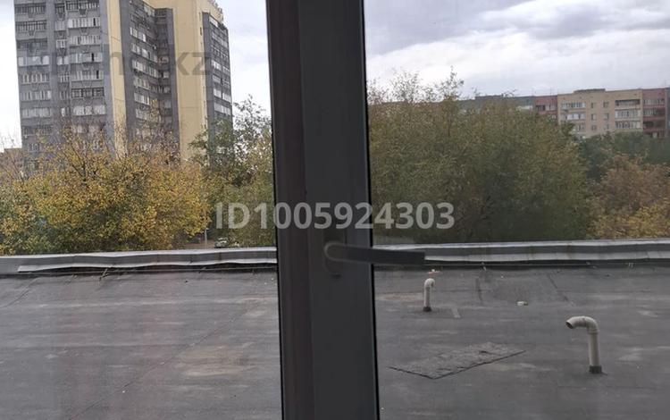 3-бөлмелі пәтер · 62 м² · 3/10 қабат, Шакарим 20 — Шакарим Ибраева, бағасы: 32 млн ₸ в Семее — фото 2