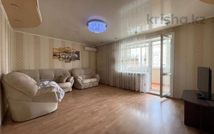 2-бөлмелі пәтер · 82.4 м² · 16/18 қабат, Уалиханова, бағасы: 200 000 〒 в Северо-Казахстанской обл. — фото 2