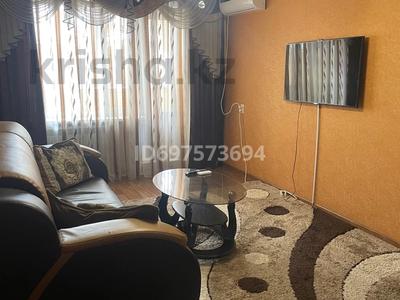 2-бөлмелі пәтер · 45 м² · 5/5 қабат, Металлургов 22/2 — ТЦ Алем, бағасы: 130 000 ₸ в Темиртау
