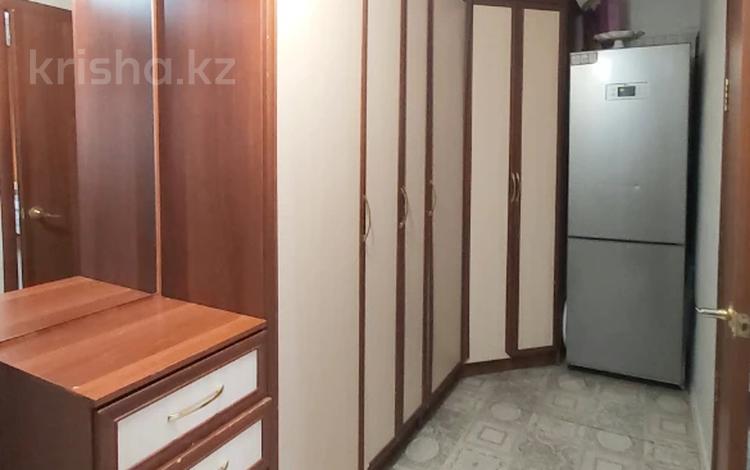 3-бөлмелі пәтер · 65 м² · 4/5 қабат, Юго-Восток ш/а., Язева 11 — Строителей, Карбышева, Университетская, бағасы: 20.9 млн ₸ в Караганде, Казыбек би р-н — фото 11